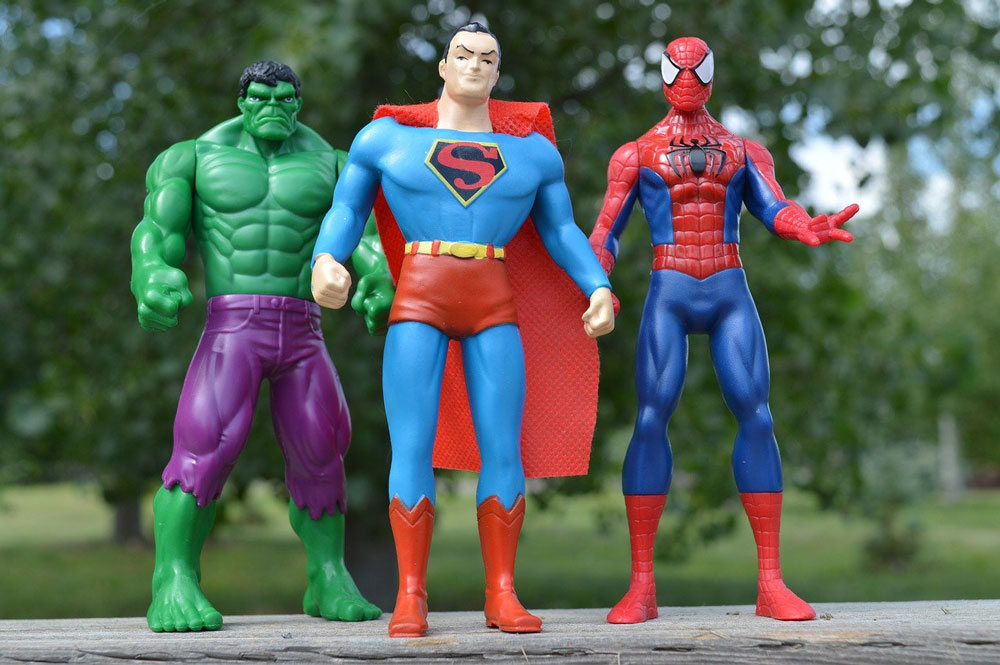 Incredible hulk superman and spiderman superhero figures